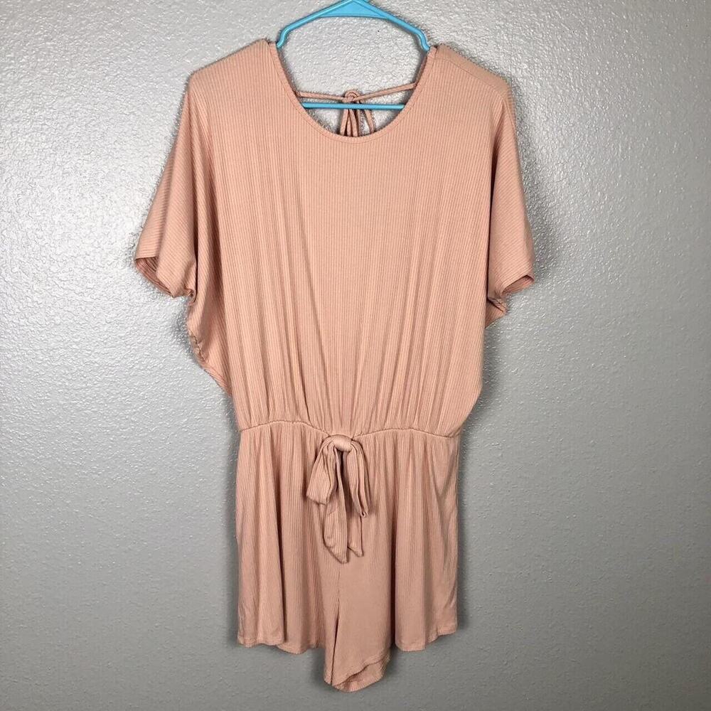 Versona Size Medium Peach Pink Short Sleeve Romper Open Back Tie Bodysuit Flowy